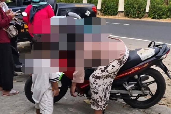 Viral, Balita Temani Ibu Meninggal di atas Motor, Begini Kronologinya