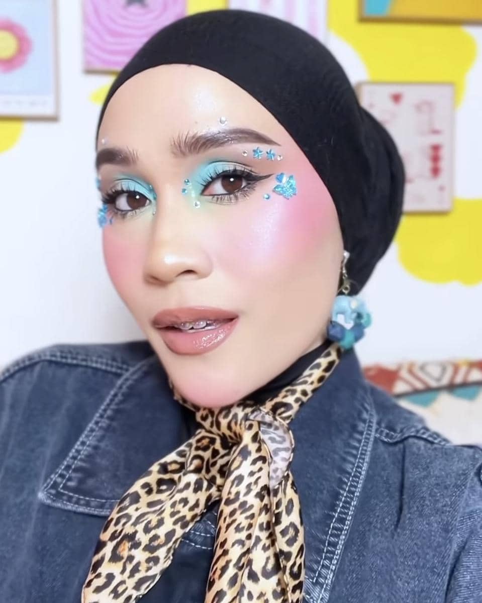 Penggunaan suara Ashilla Sikado di film Ain tanpa Izin
