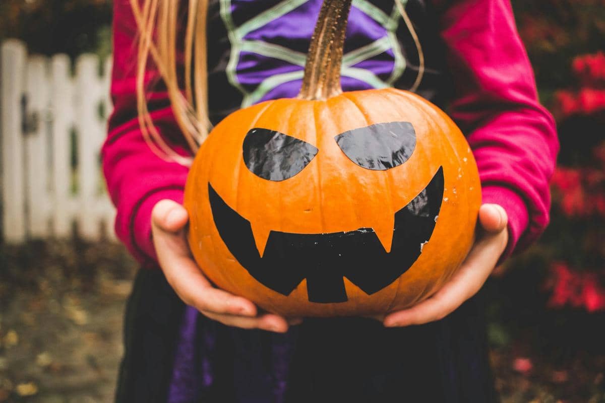 5 Destinasi Halloween di Irlandia untuk Menelusuri Tradisi Samhain