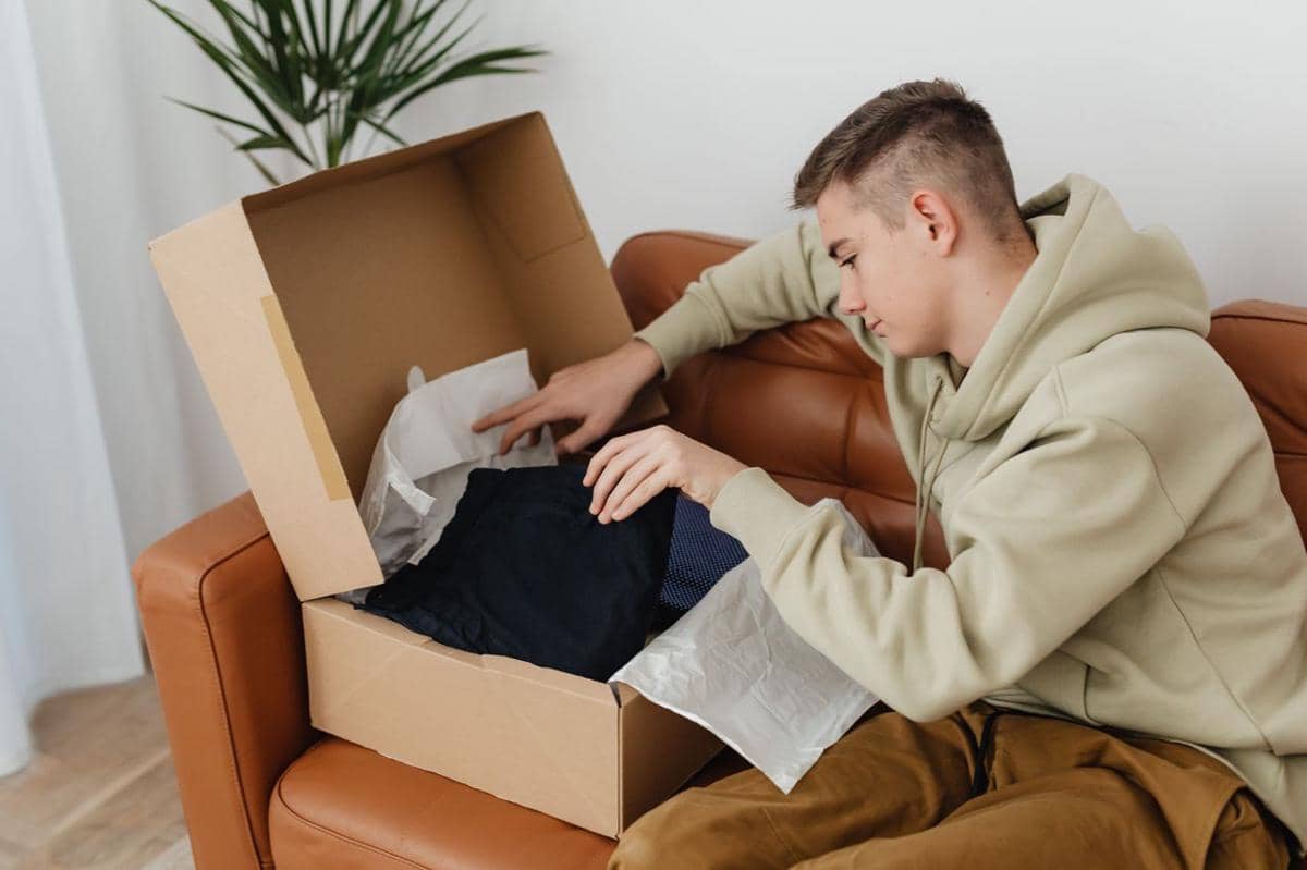 5 Alasan Video Unboxing Bisa Mendorong Keputusan Pembelian Produk