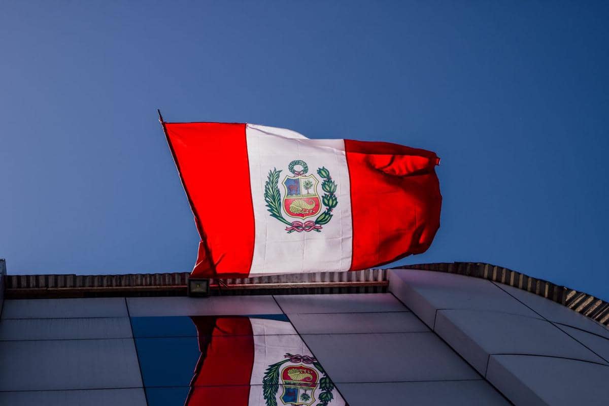 ilustrasi bendera Peru