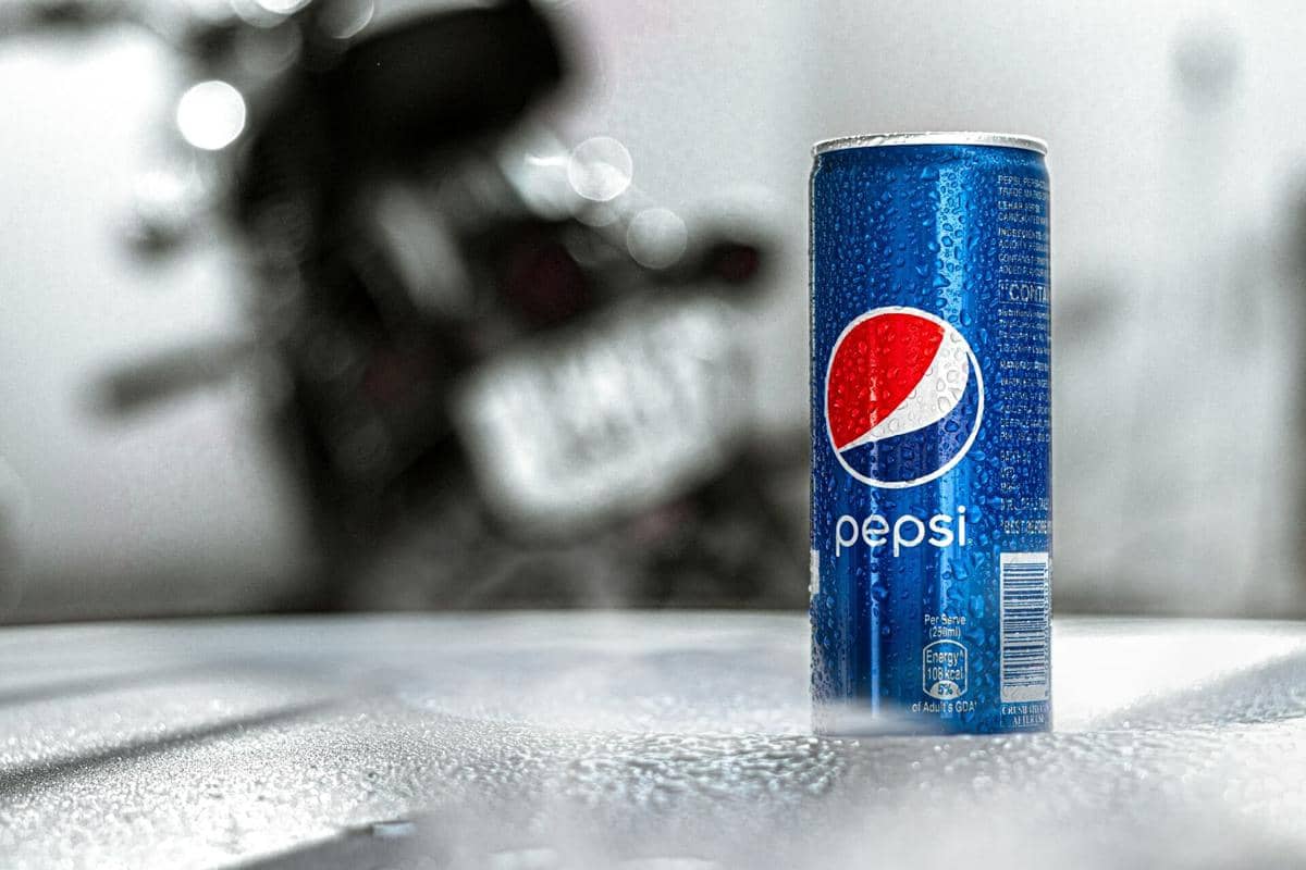 ilustrasi Pepsi, minuman soda, minuman bersoda, minuman karbonasi, minuman manis, soft drink