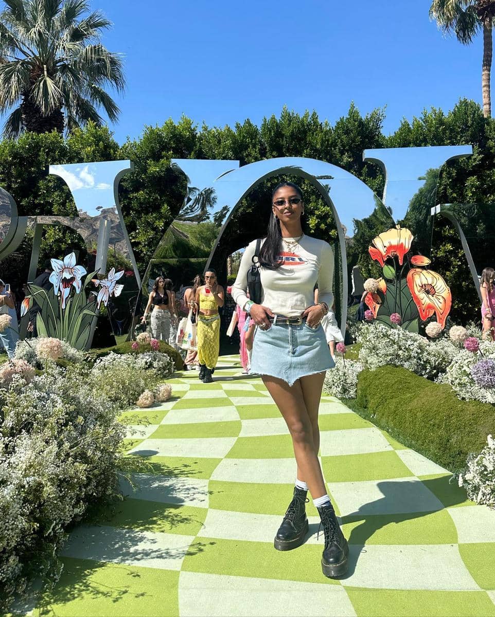 Inspirasi OOTD ala Natalia Bryant