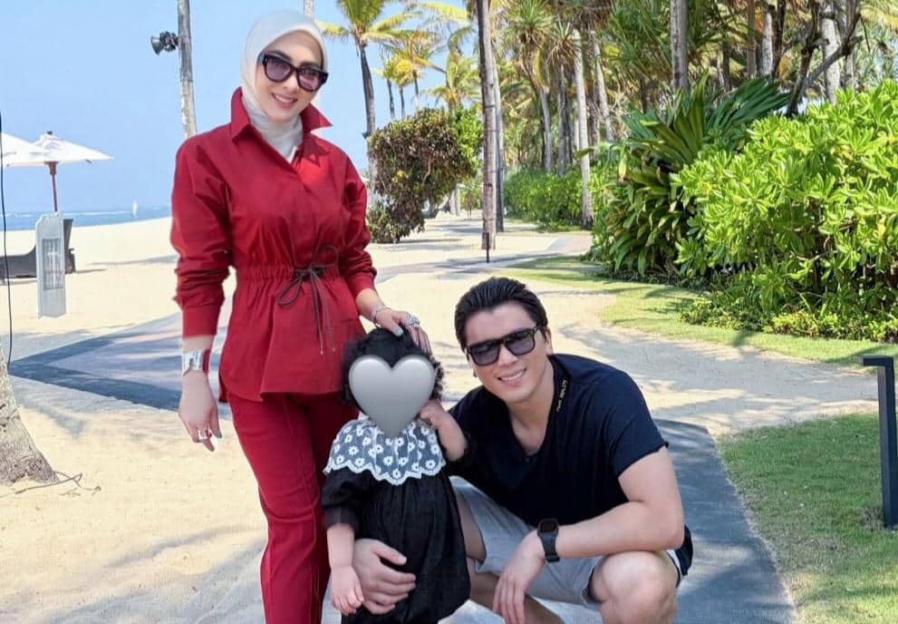 Amalan dan Doa Jalur Langit ala Syahrini untuk Pejuang Garis Dua