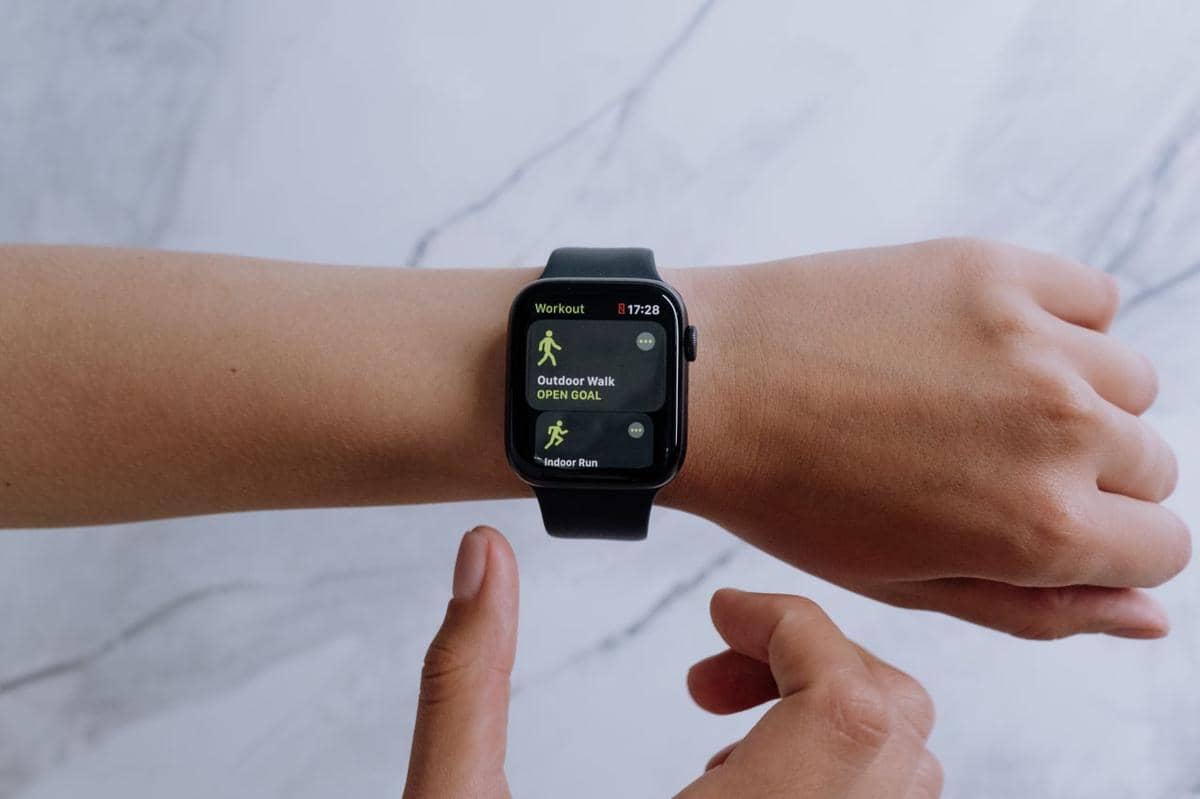 5 Rekomendasi Smartwatch untuk Memantau Aktivitas Olahraga Harian