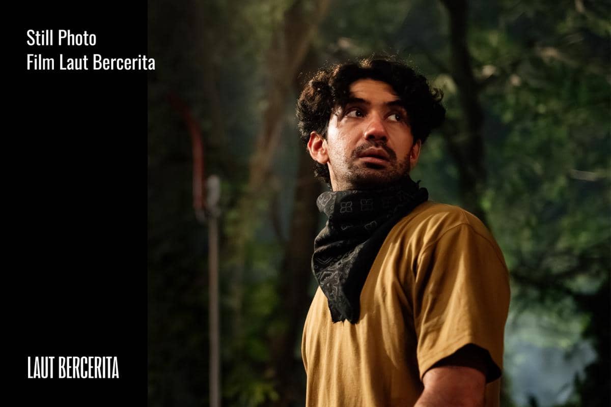 Potret adegan film Laut Bercerita