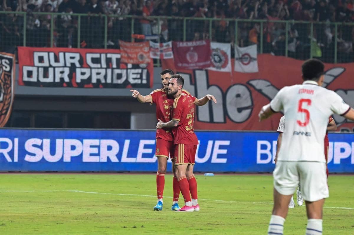 Bangkit Usai Kalah, Persija Benamkan Arema FC di Patriot