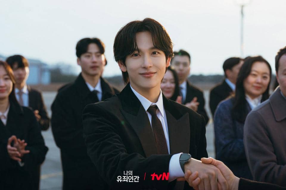 Kenapa Yoon Yi Jun Sangat Disorot di Awal Love in Disguise?