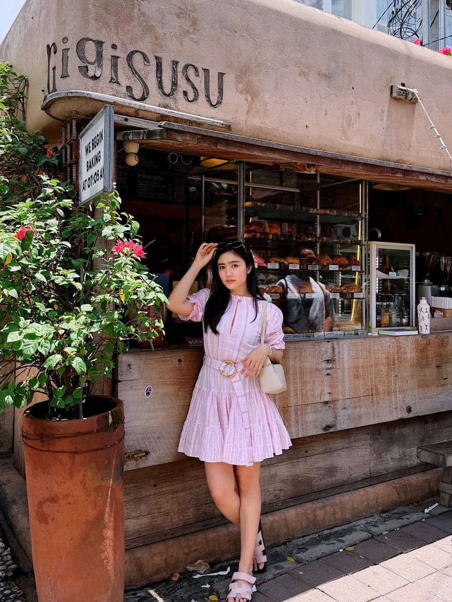 OOTD bernuansa pastel ala Febby Rastanty
