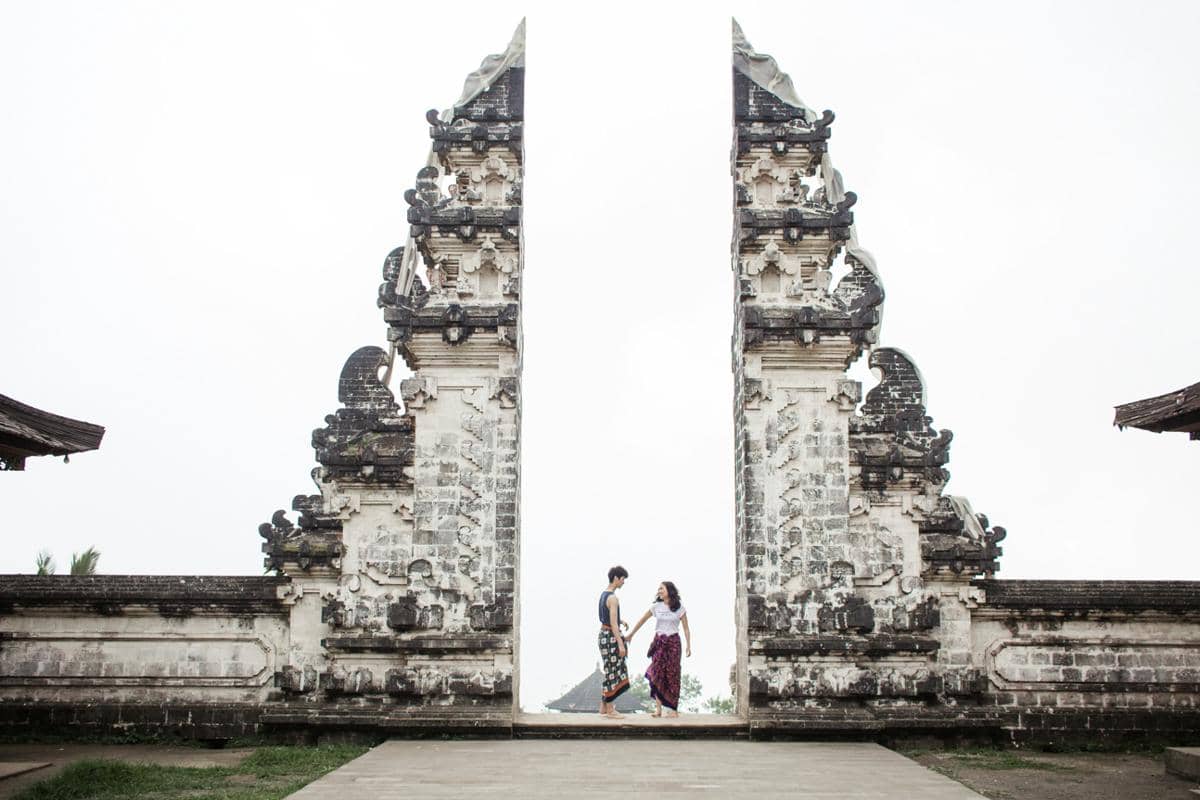 ilustrasi spot foto Pura Lempuyang (unsplash.com/cait)