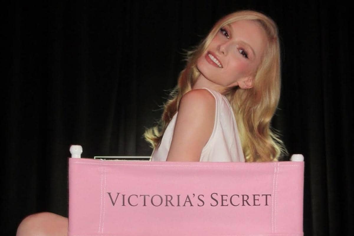 Profil Alex Consani, Victoria's Secret Angel yang Kerap Jadi Meme