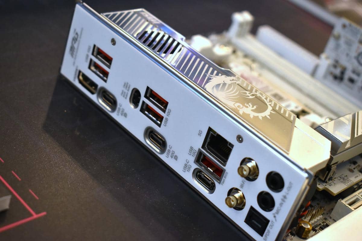Adu Kecepatan Port USB: Mana yang Paling Ngebut?