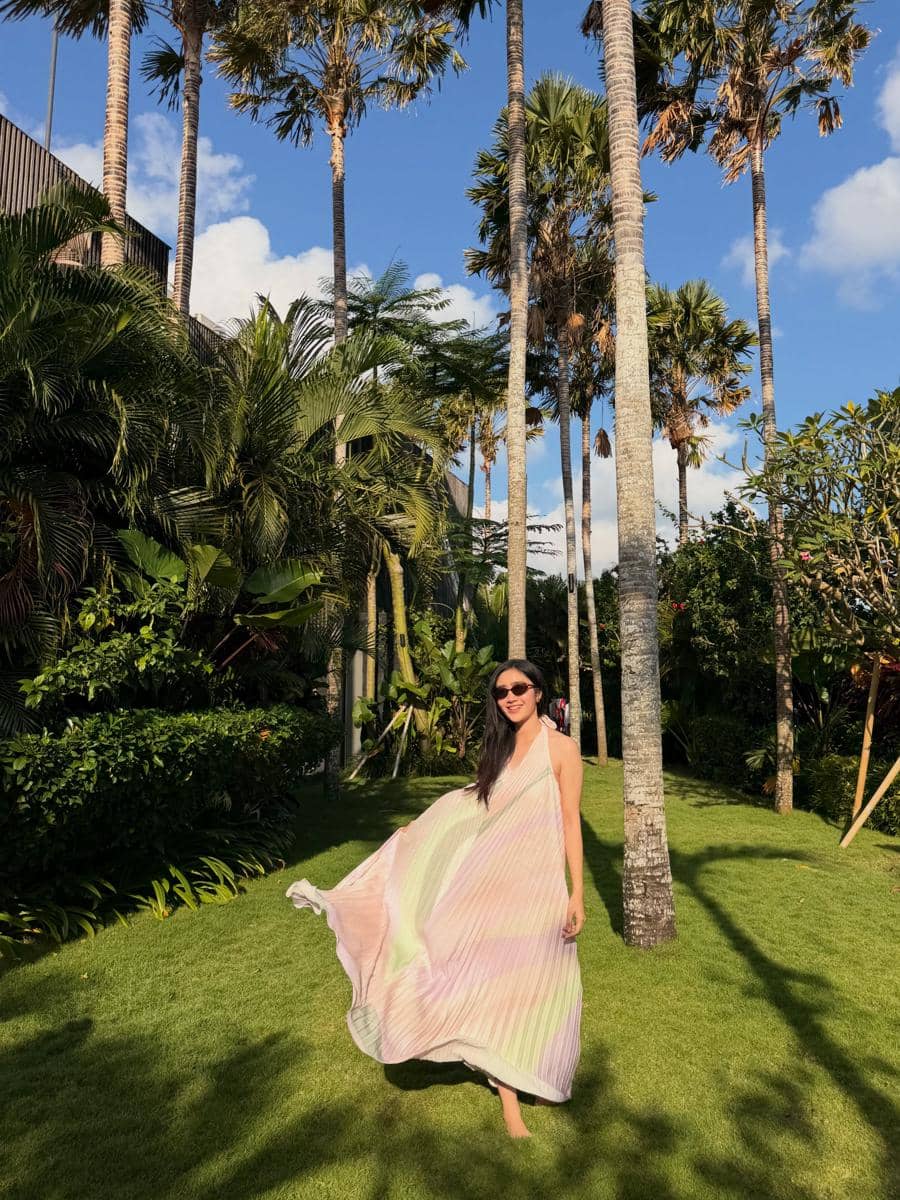 OOTD bernuansa pastel ala Febby Rastanty