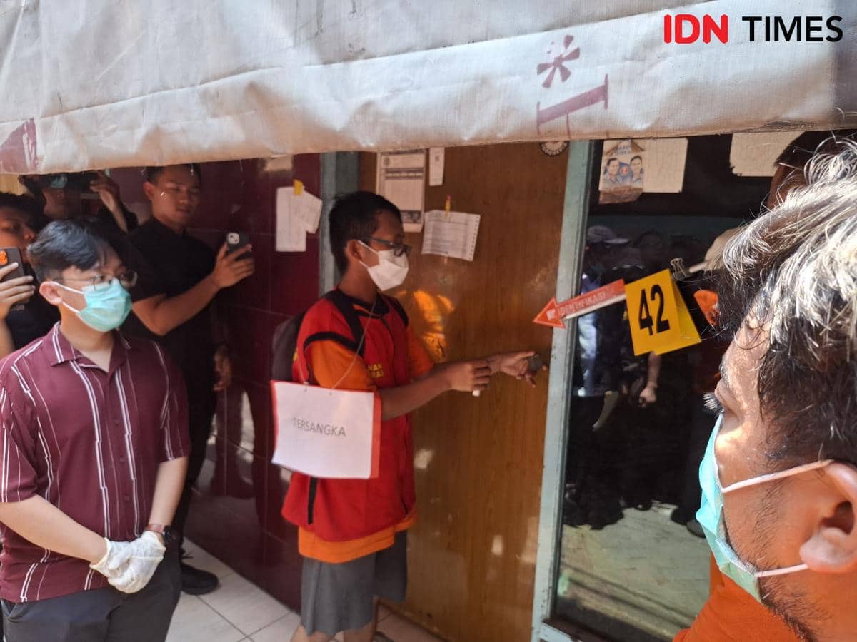 Rekonstruksi Pembunuhan Putat Jaya, Korban dan Palaku Berebut Sajam