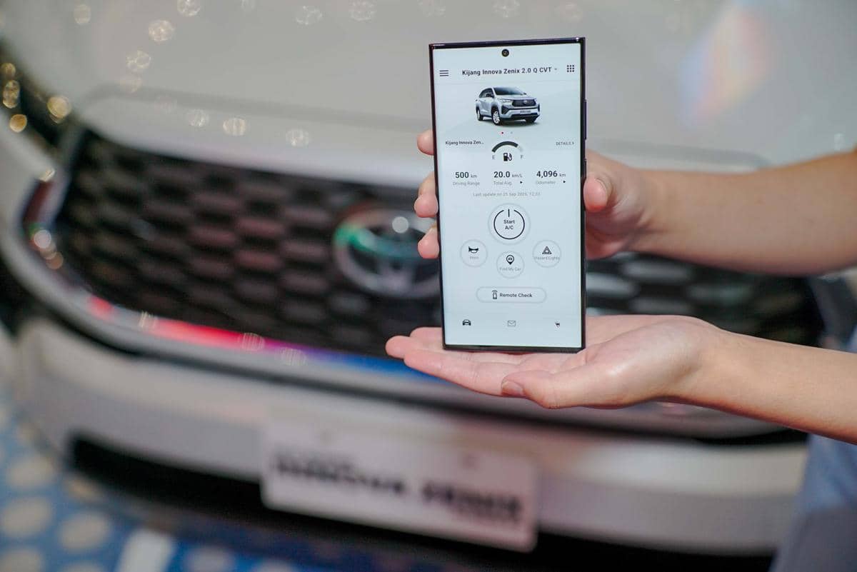 Toyota T Intouch Kini Bisa Kontrol Mobil dari HP, Pertama di Zenix