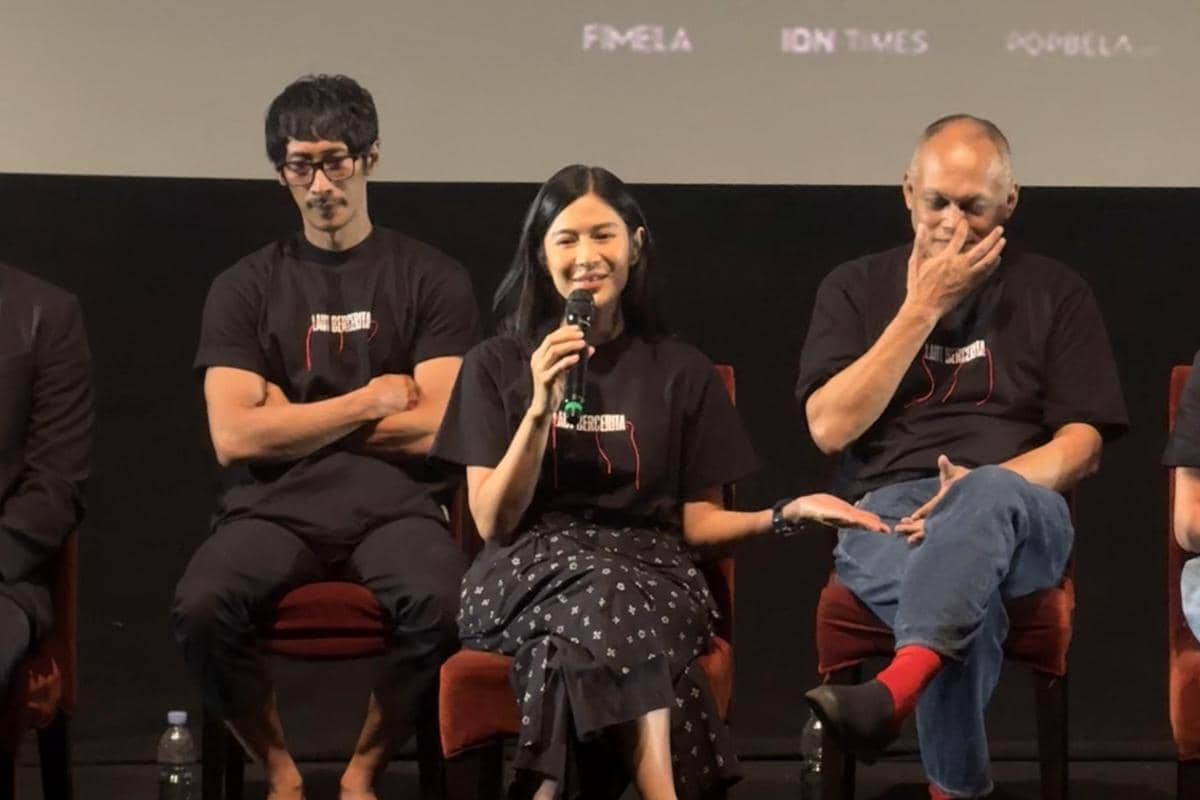 Dian Sastro dalam konferensi pers pada Selasa (20/10/2026)