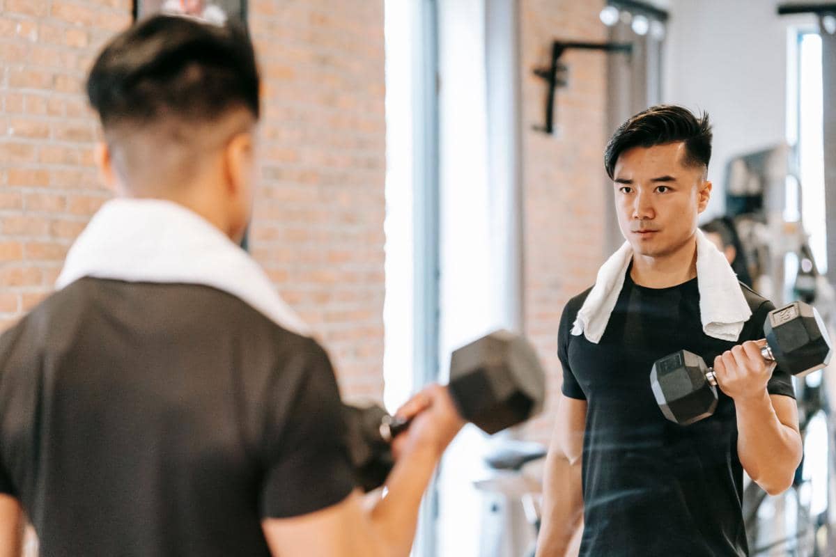 5 Latihan Beban untuk Mencegah Osteoporosis Sejak Usia 20-an