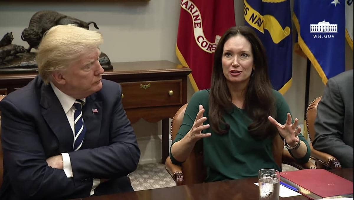 Presiden AS Donald Trump dan Menteri Pertanian AS Brooke Rollins