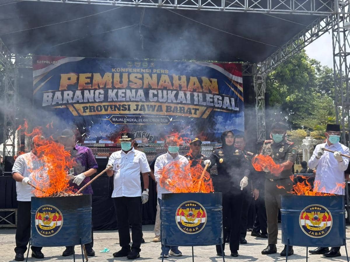Rokok Ilegal Senilai Rp50,58 Miliar Dimusnahkan di Majalengka