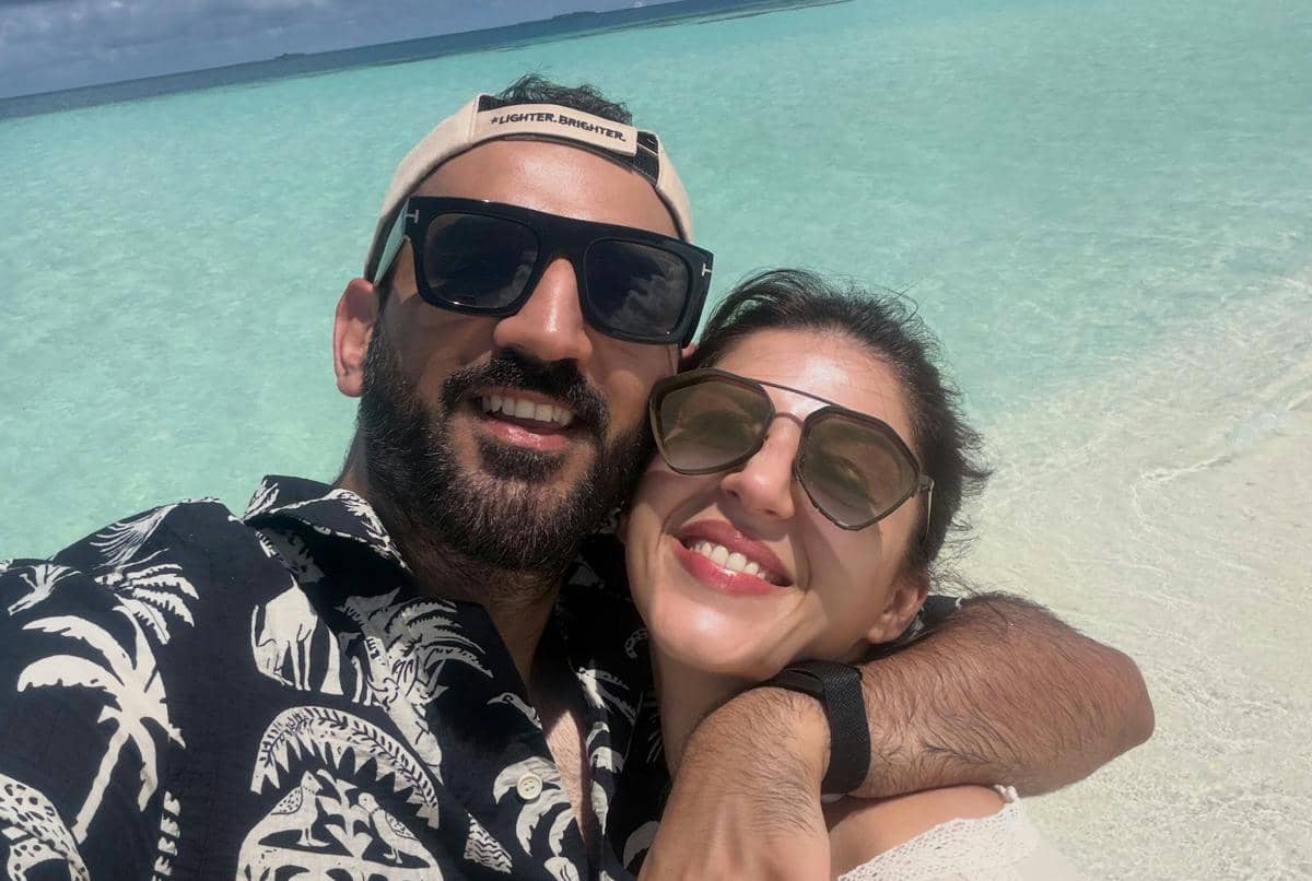 Mehreen Pirzada Ajak Suami Tersayang Liburan ke Maldives, Seru Abis!