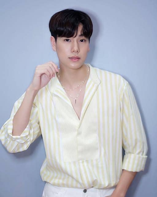 OOTD Pakai Jewelry ala Phuwin Tangsakyuen