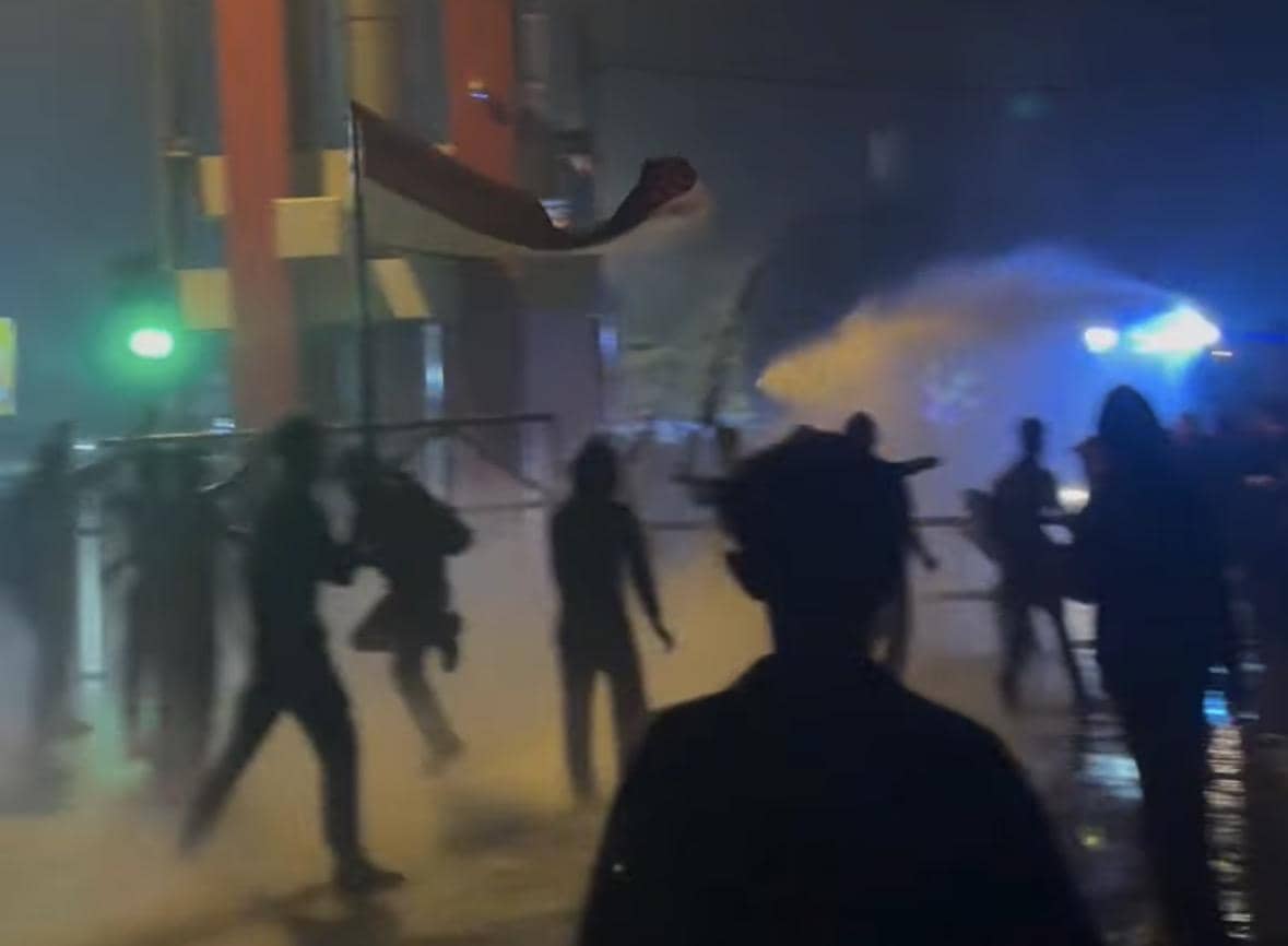 Tak Ditemui Gubernur, Aksi Demo Mahasiswa di Pontianak Sempat Memanas