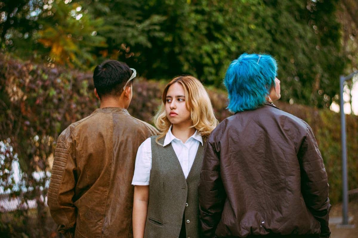 Mengenal Friend Poaching, ketika Seseorang Mencuri Temanmu