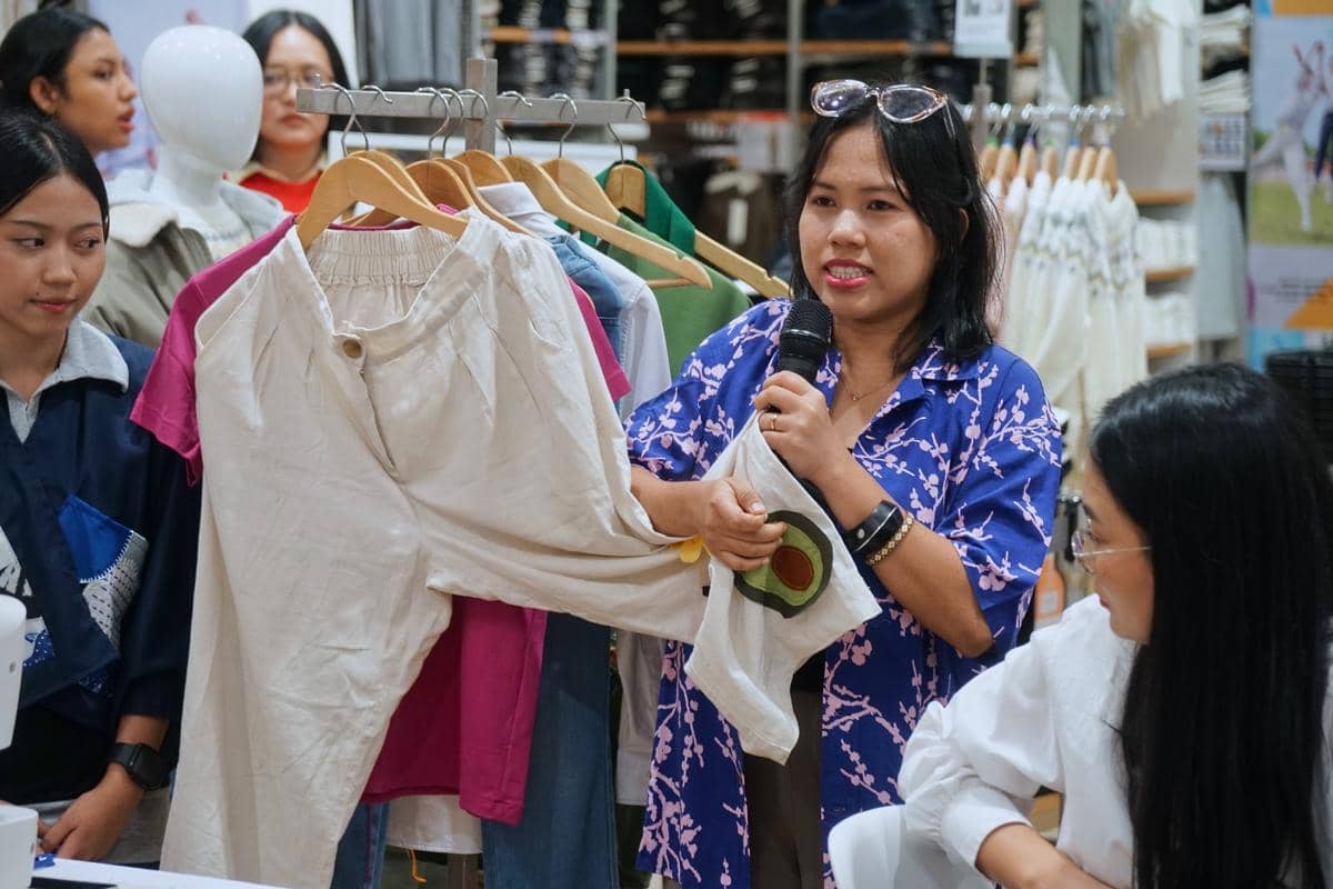 RE.UNIQLO STUDIO Media Workshop yang berlangsung di Senayan City Mall. 21 Oktober 2026