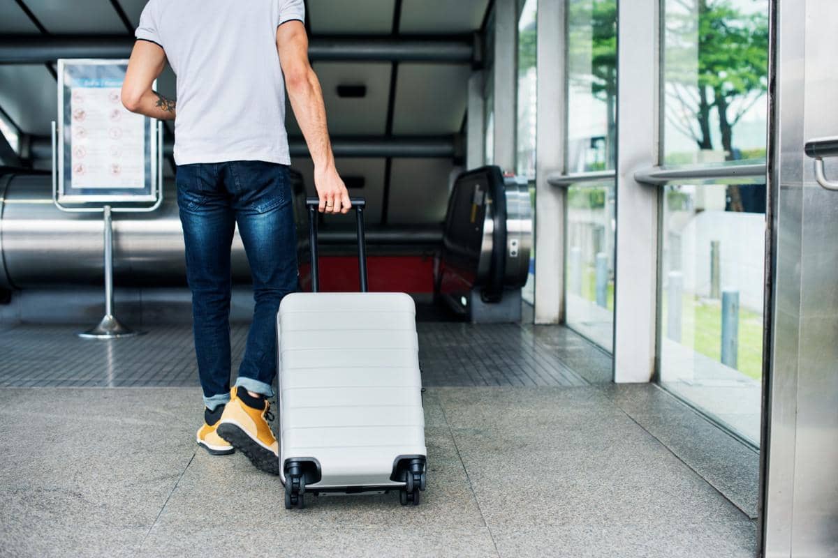 Perbedaan Aturan Bagasi Pesawat LCC dan Full Service