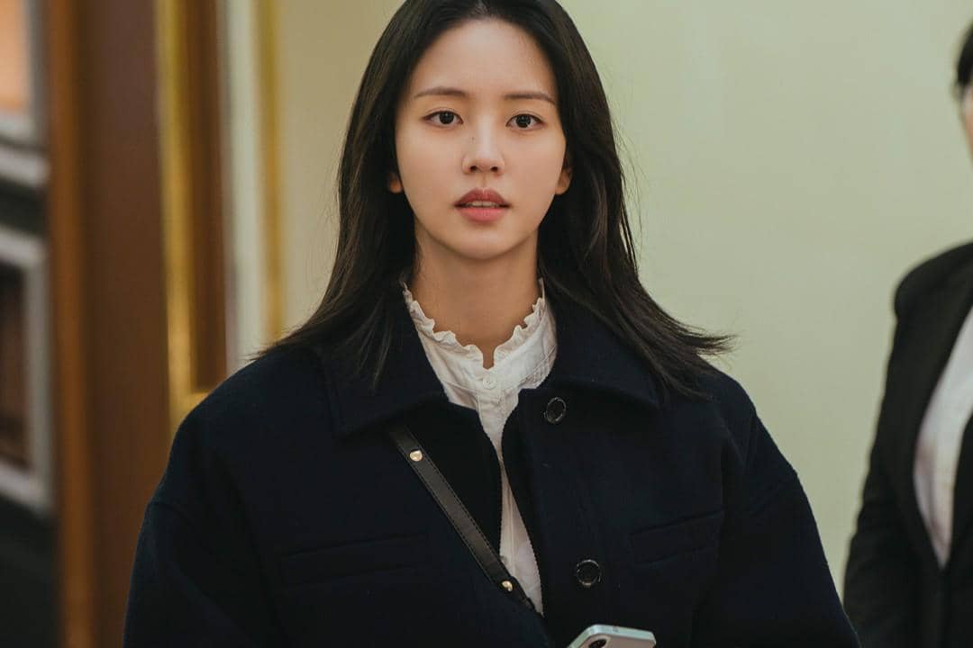 still cuts drama Between Steps