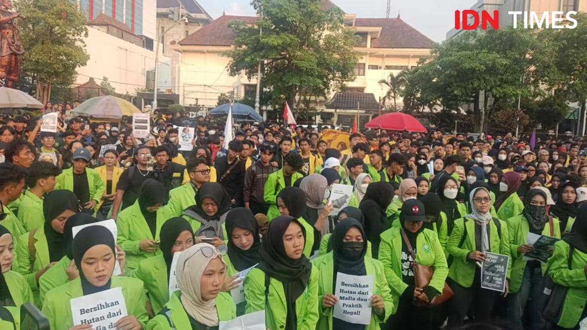 Demo 2 Tahun Prabowo di Semarang, Mahasiswa Kecam Penanganan Karhutla