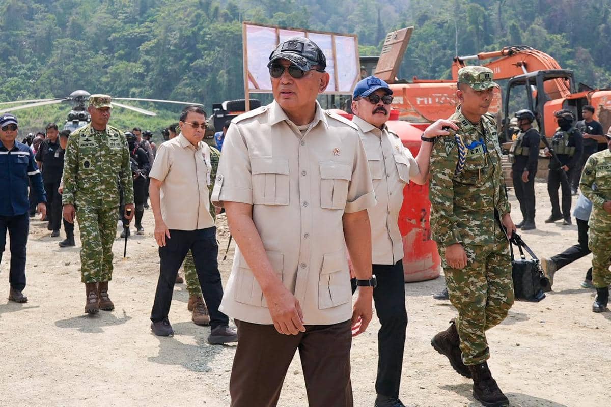 Menhan Sjafrie Pimpin Penertiban Tambang Emas Ilegal 275 Hektare