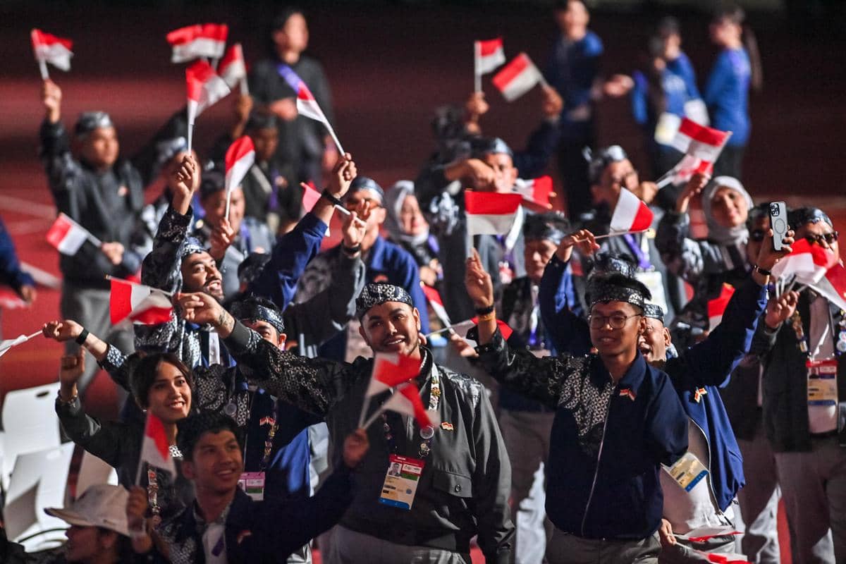 Tim Indonesia dalam defile pembukaan Asian Para Games 2026 Aichi-Nagoya (dok.NPC Indonesia)