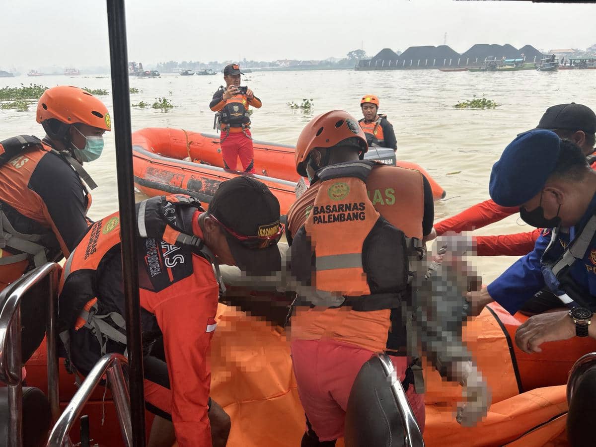 Lansia di Palembang Meninggal usai Melompat ke Sungai dari Musi IV