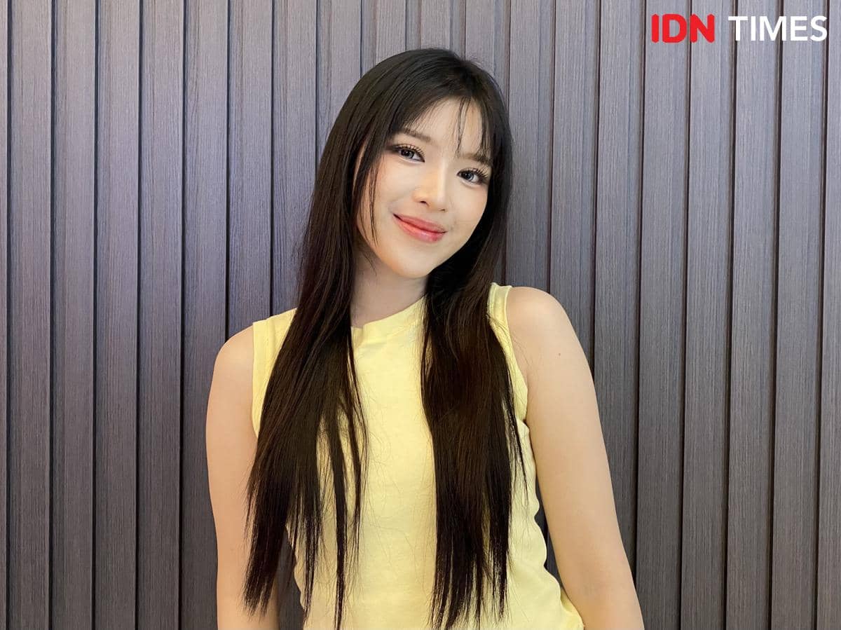Tiara Andini berpose untuk potret di kantor IDN Times, Jakarta, pada Rabu, 14 Oktober 2026.