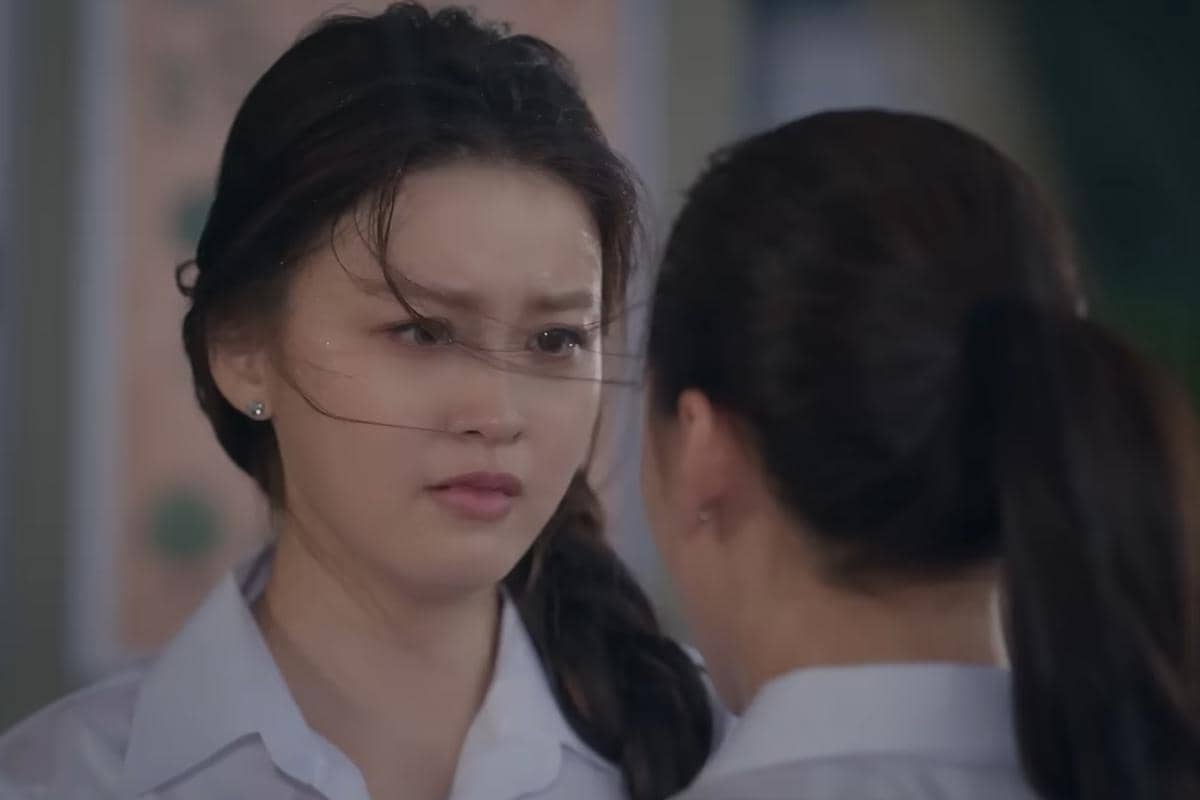 Cuplikan drama Love Me to Hurt Me produksi Channel 3, menampilkan salah satu adegan dari serial tersebut.