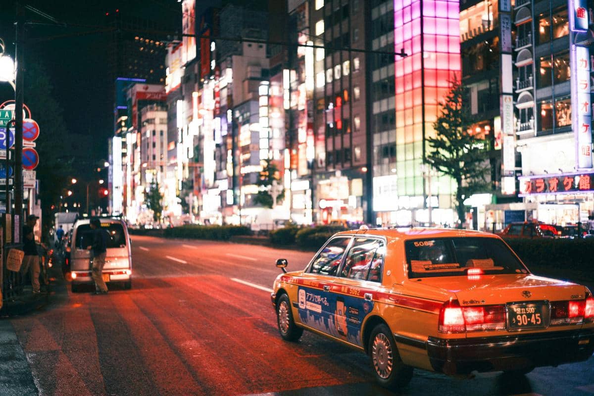 ilustrasi taksi di Jepang