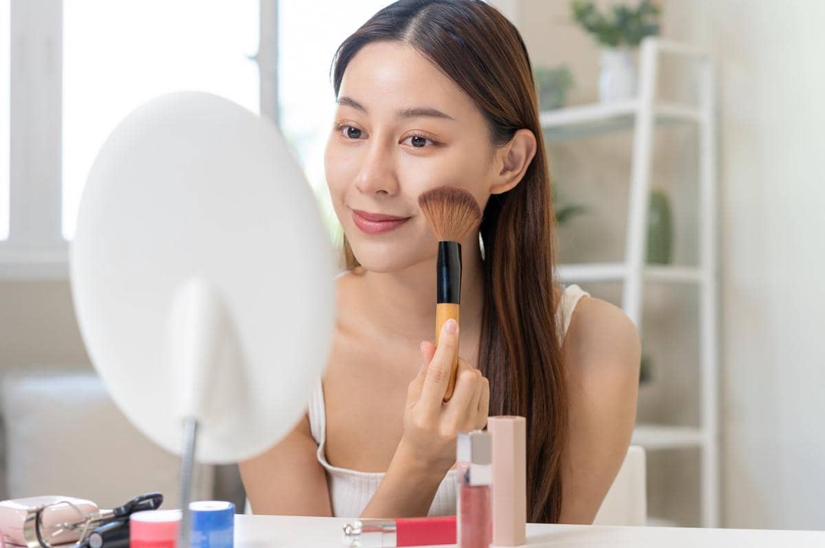 5 Fakta SPF dalam Makeup, Apa Sudah Cukup Lindungi Kulit?