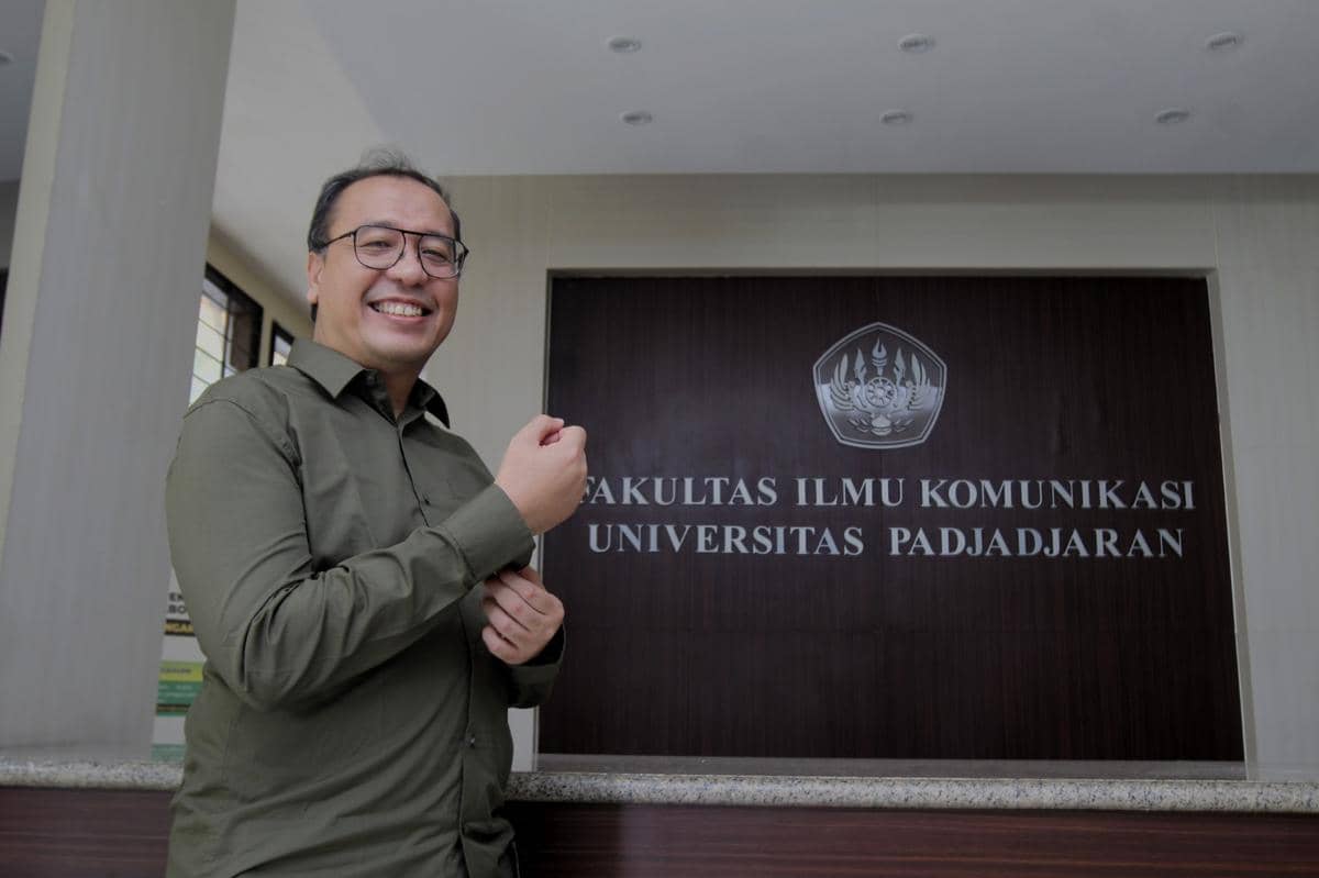 AI Belum 100 Persen Akurat, Meta Diminta Beri Label Disclaimer Terkait Akurasi Bot