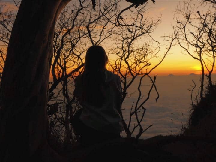 Bella Graceva mendaki Gunung Slamet