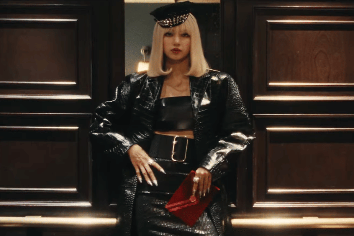 MV Tarantino - Lisa BLACKPINK (youtube.com/LLOUD Official)