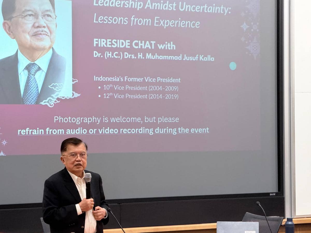 Wapres RI ke-10 dan ke-12, Jusuf Kalla (JK) dalam kuliah bertajuk Leadership Amidst Uncertainty : Lessons from Experience atau “Kepemimpinan