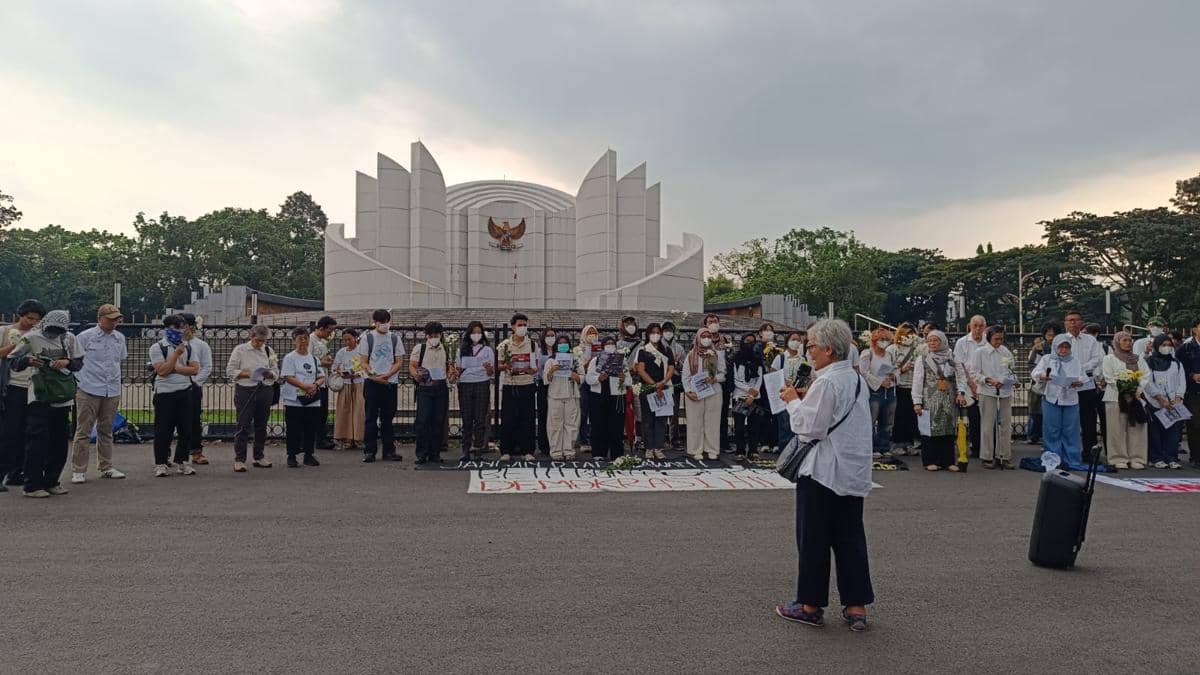 Akademisi Bandung Soroti Situasi Negara, Ajak Warga Tak Bosan Bergerak