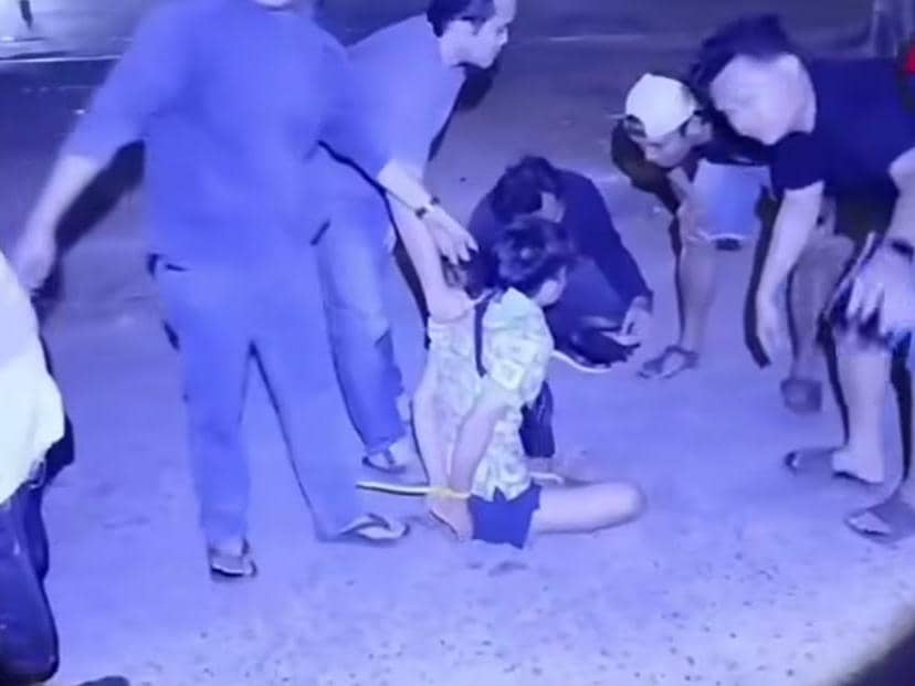 Personel Satresnakoba Polres Tulang Bawang menggerebek industri rumahan pil ekstasi sekaligus menangkap dua pelaku D dan L