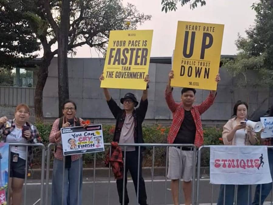 Protes soal Karhutla Warnai Jakarta Running Festival 2026