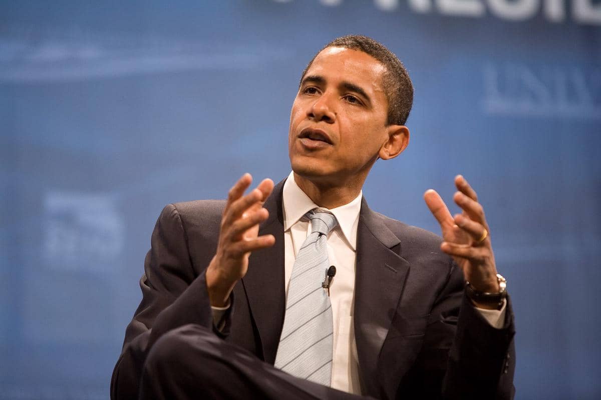 Obama Kritik Tajam Kepemimpinan Donald Trump Saat Kampanye di Ohio