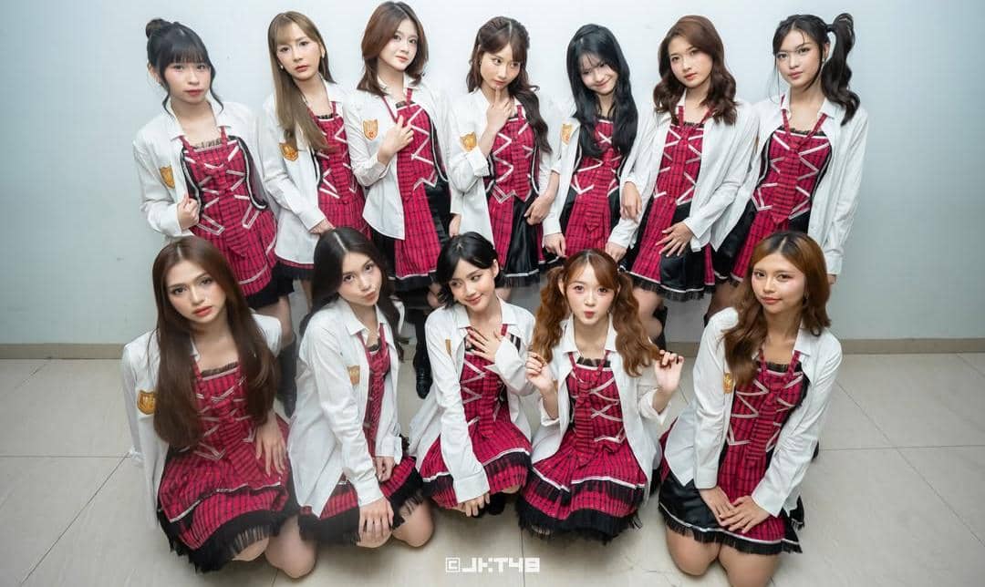 Potret JKT48 yang dibagikan melalui akun Instagram resmi grup, memperlihatkan para anggota dalam unggahan.