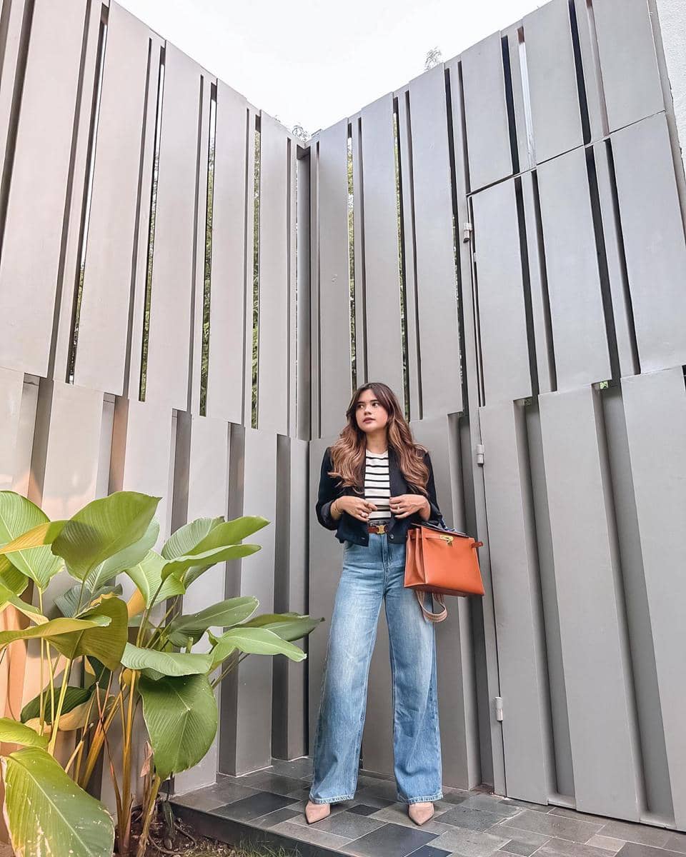 referensi outfit kuliah ala Audi Marissa