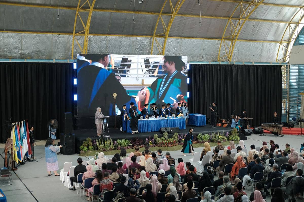 Foto Pendukung - Suasana Pelantikan Wisudawan Taruna Bakti University Tahun 2026.JPG