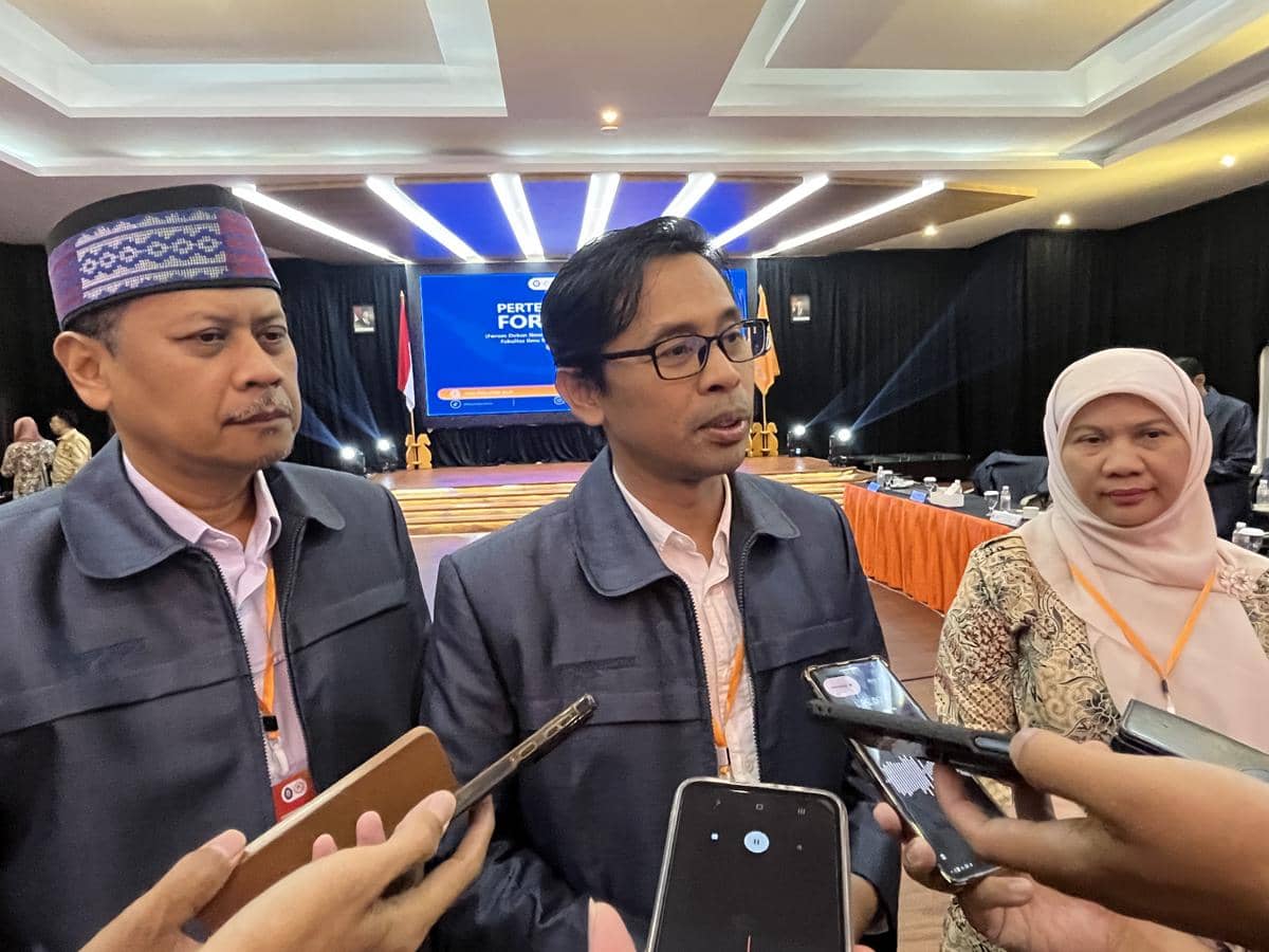 Ketua Fordekiis periode 2025-2026 sekaligus Dekan FISIPOL UGM Yogyakarta, Dr Wawan Mas'udi, S.IP., MPA., Ph.D. (IDN Times/Anggun Puspitoning